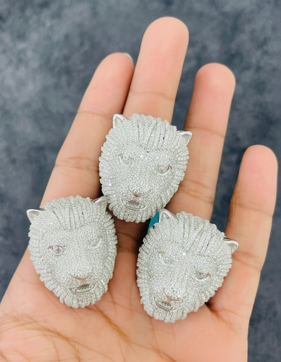 Lion Ring Silver & Moissnaite